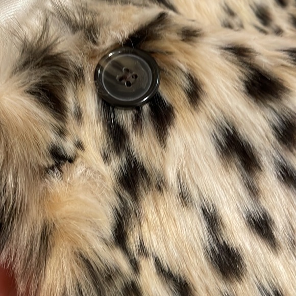 J.Crew faux fur Leopard Jacket- NWT 🐆 - Picture 9 of 12